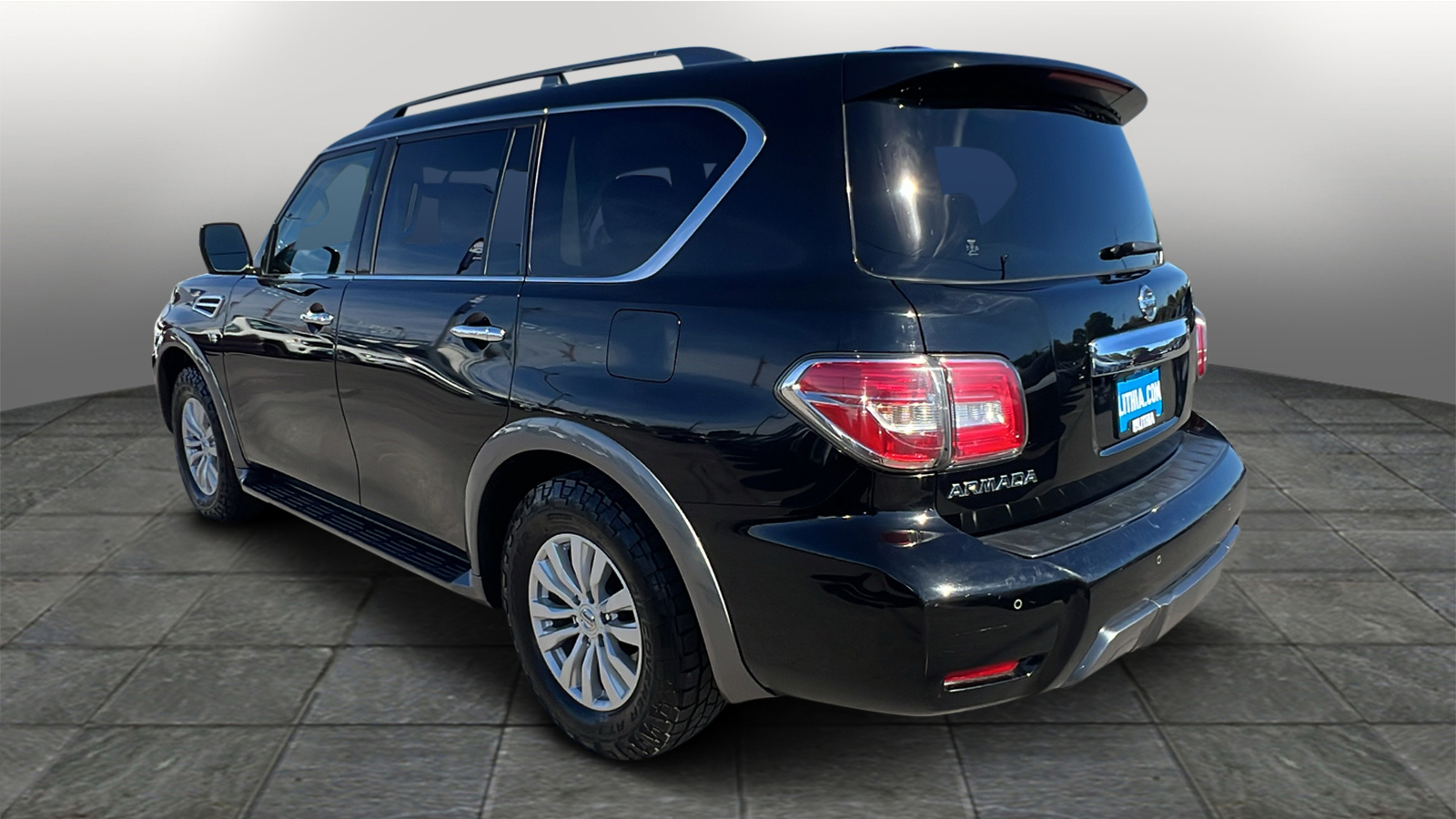 2019 Nissan Armada SV 4