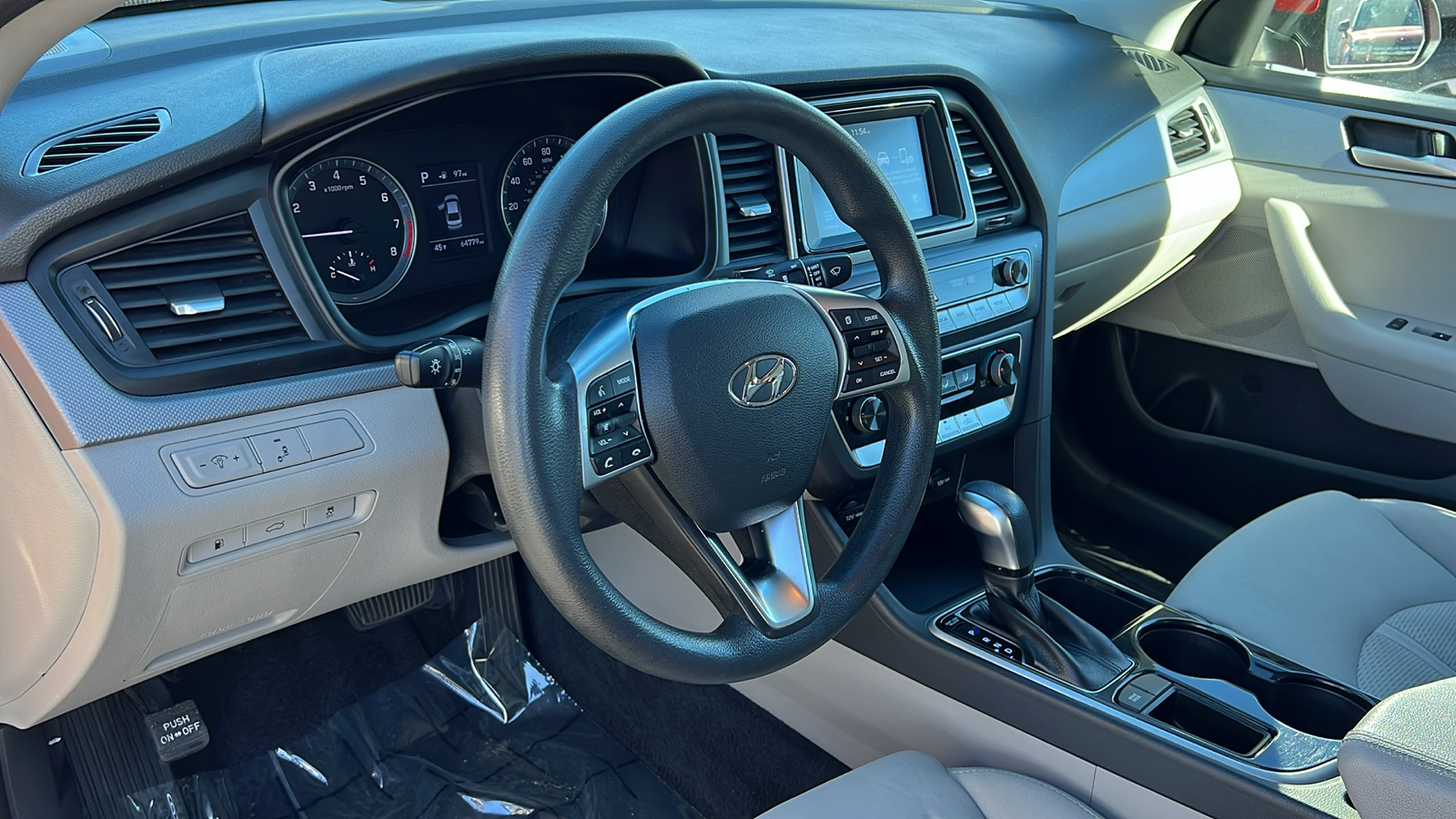 2019 Hyundai Sonata SE 2