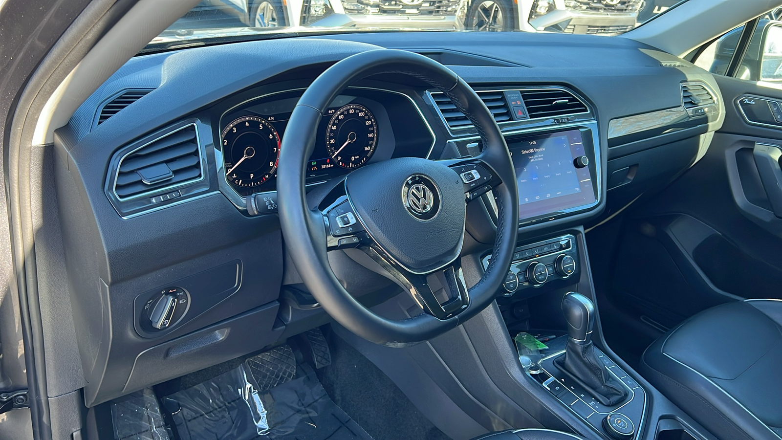 2019 Volkswagen Tiguan SEL Premium 2