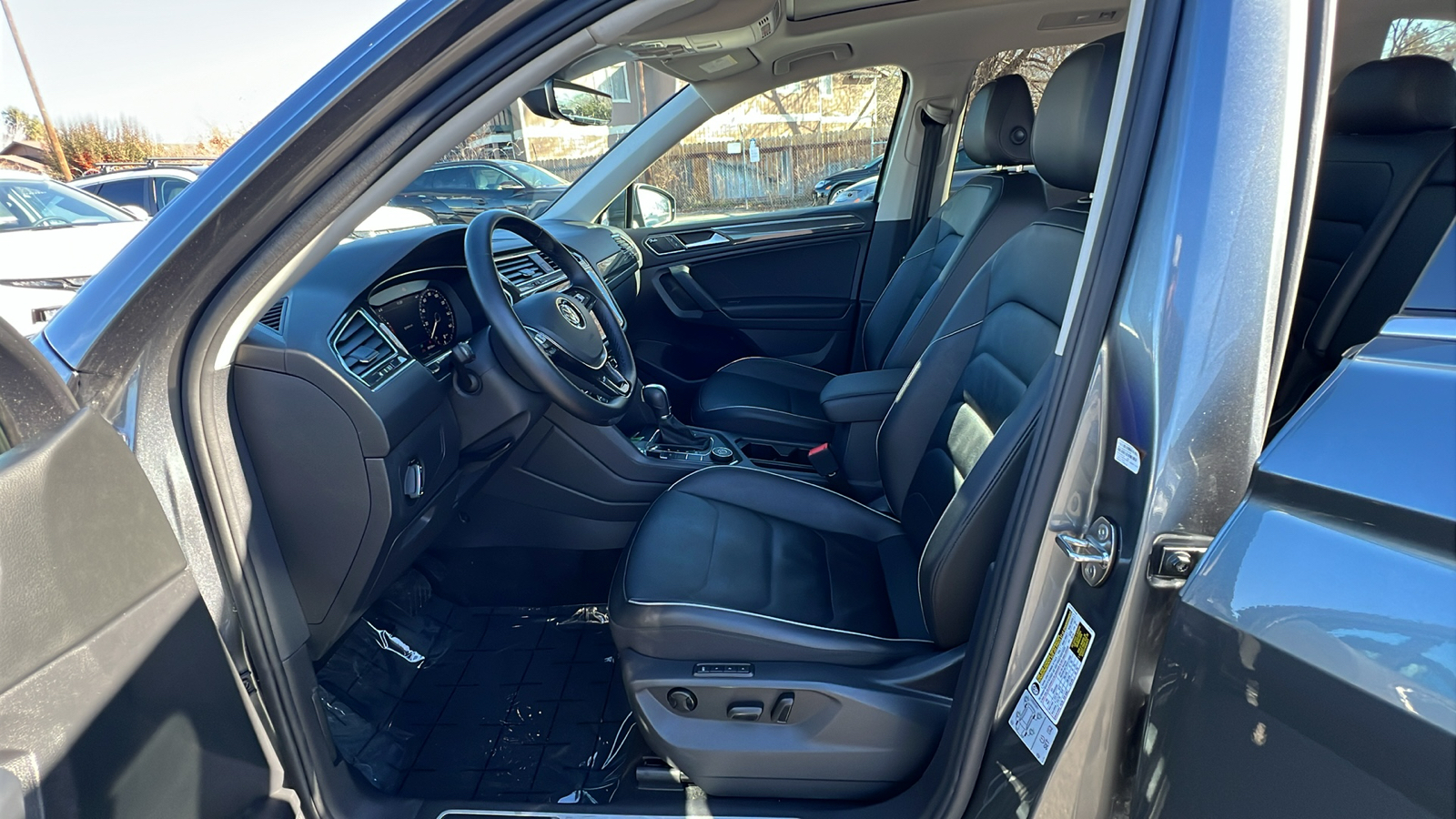 2019 Volkswagen Tiguan SEL Premium 11