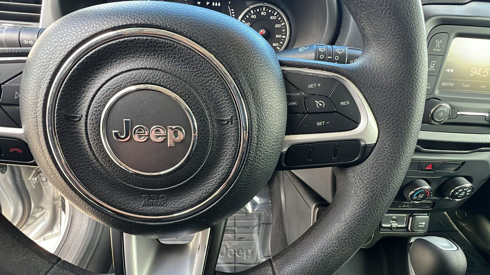 2019 Jeep Renegade Sport 29