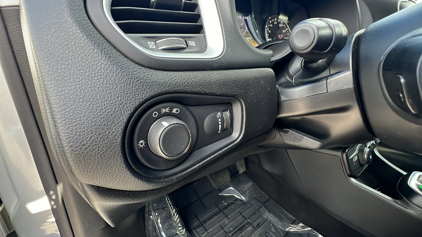 2019 Jeep Renegade Sport 30