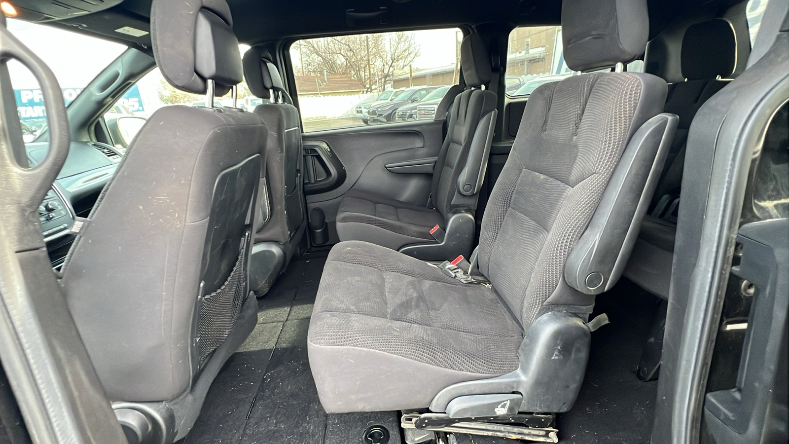 2019 Dodge Grand Caravan SE Plus 13