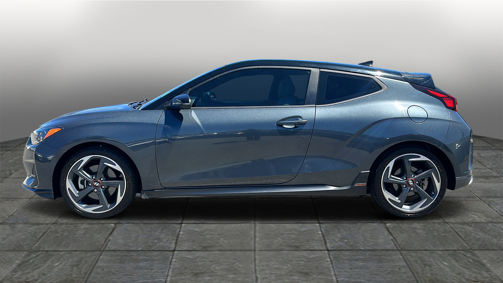 2019 Hyundai Veloster Turbo Ultimate 4