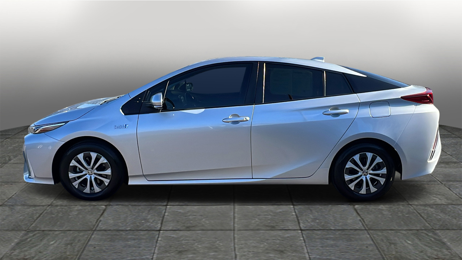 2021 Toyota Prius Prime XLE 3