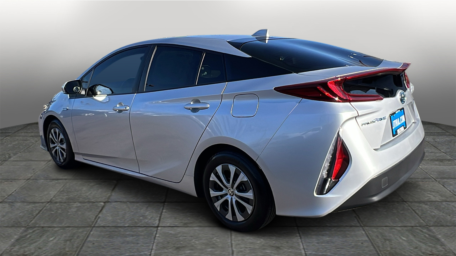 2021 Toyota Prius Prime XLE 4