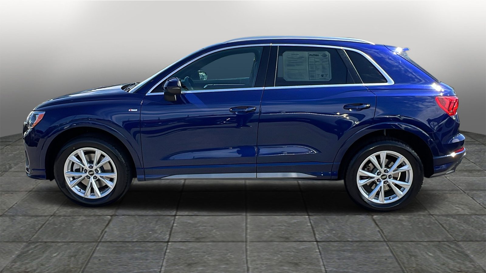 2022 Audi Q3 S line Premium 3