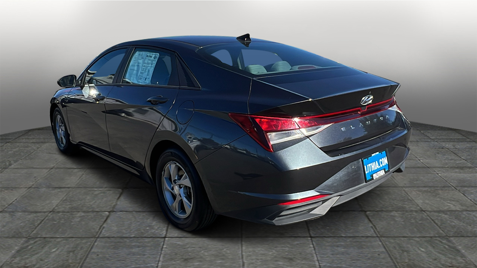 2022 Hyundai Elantra SE 4