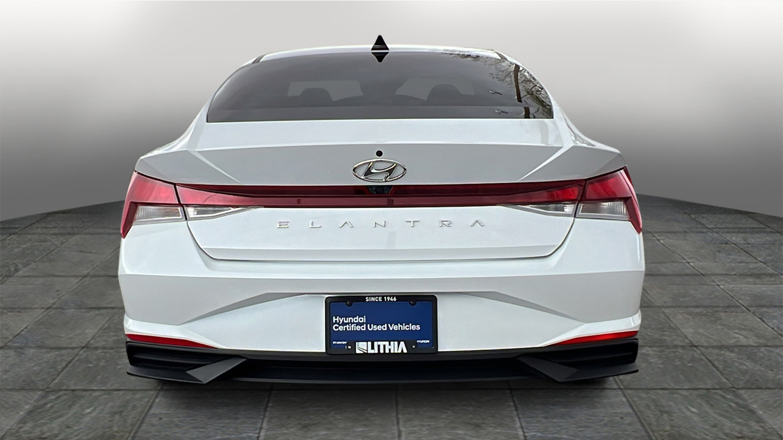 2022 Hyundai Elantra SEL 5