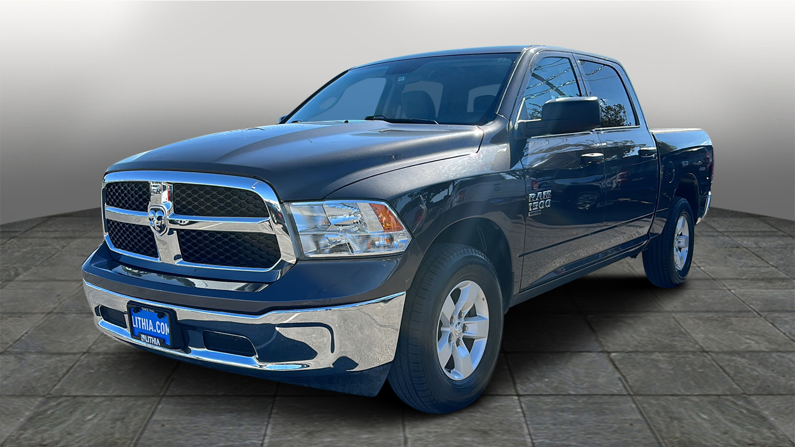 2022 Ram 1500 Classic SLT 4x4 Crew Cab 57 Box 1