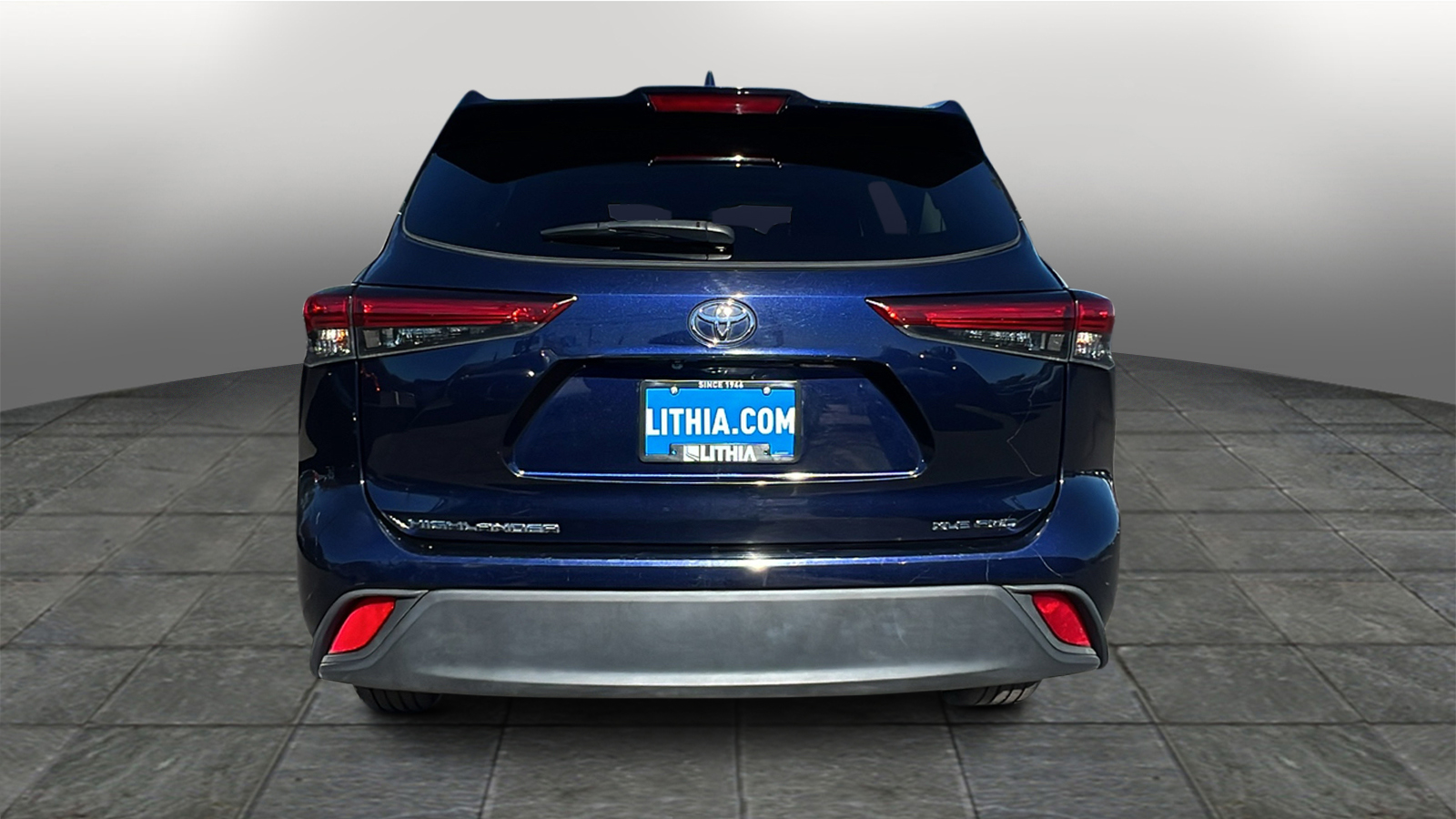 2022 Toyota Highlander XLE 5