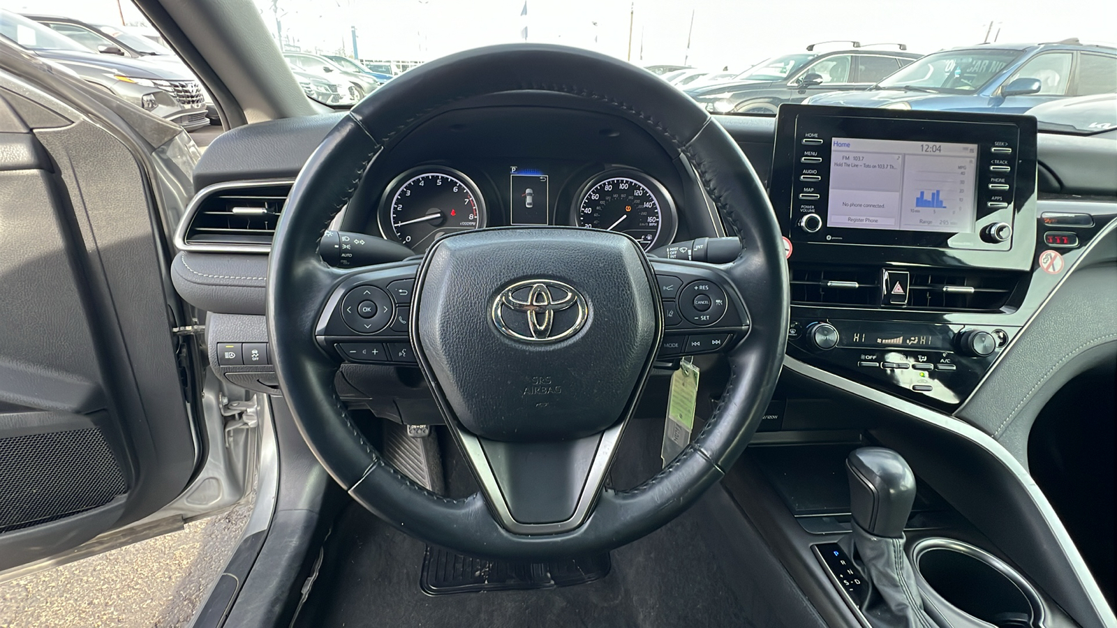 2022 Toyota Camry SE 15