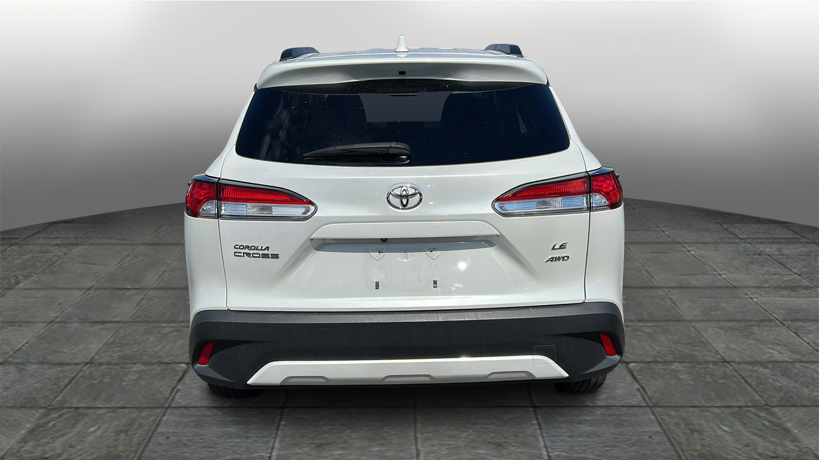 2022 Toyota Corolla Cross LE 5