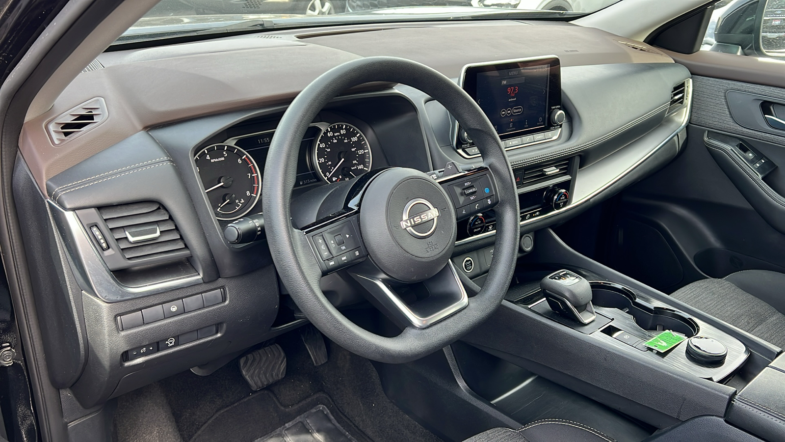 2023 Nissan Rogue SV 2