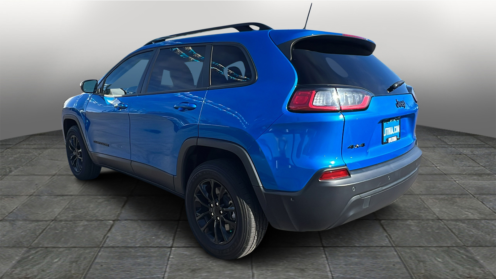 2023 Jeep Cherokee Altitude Lux 4