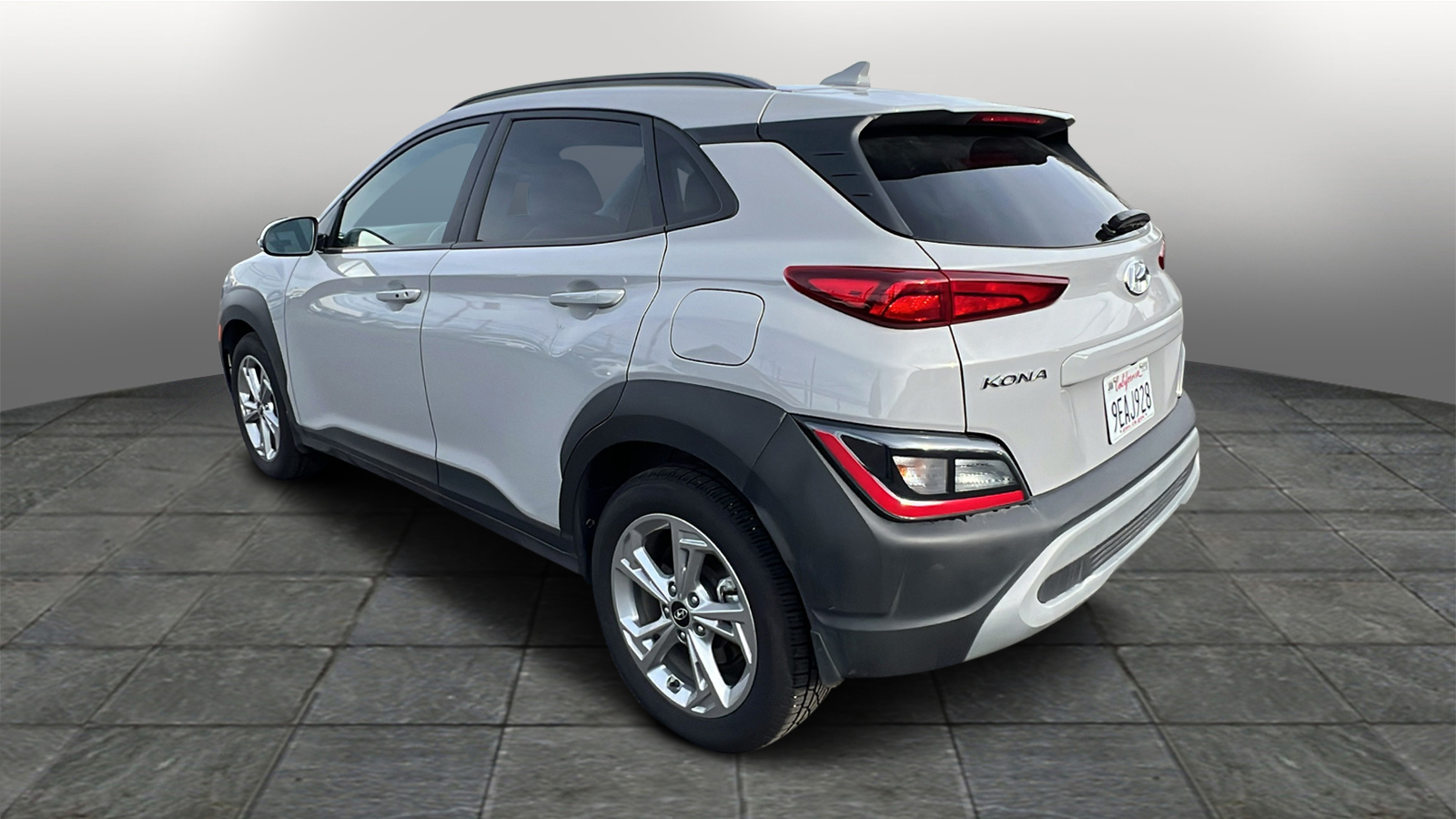 2023 Hyundai Kona SEL 4