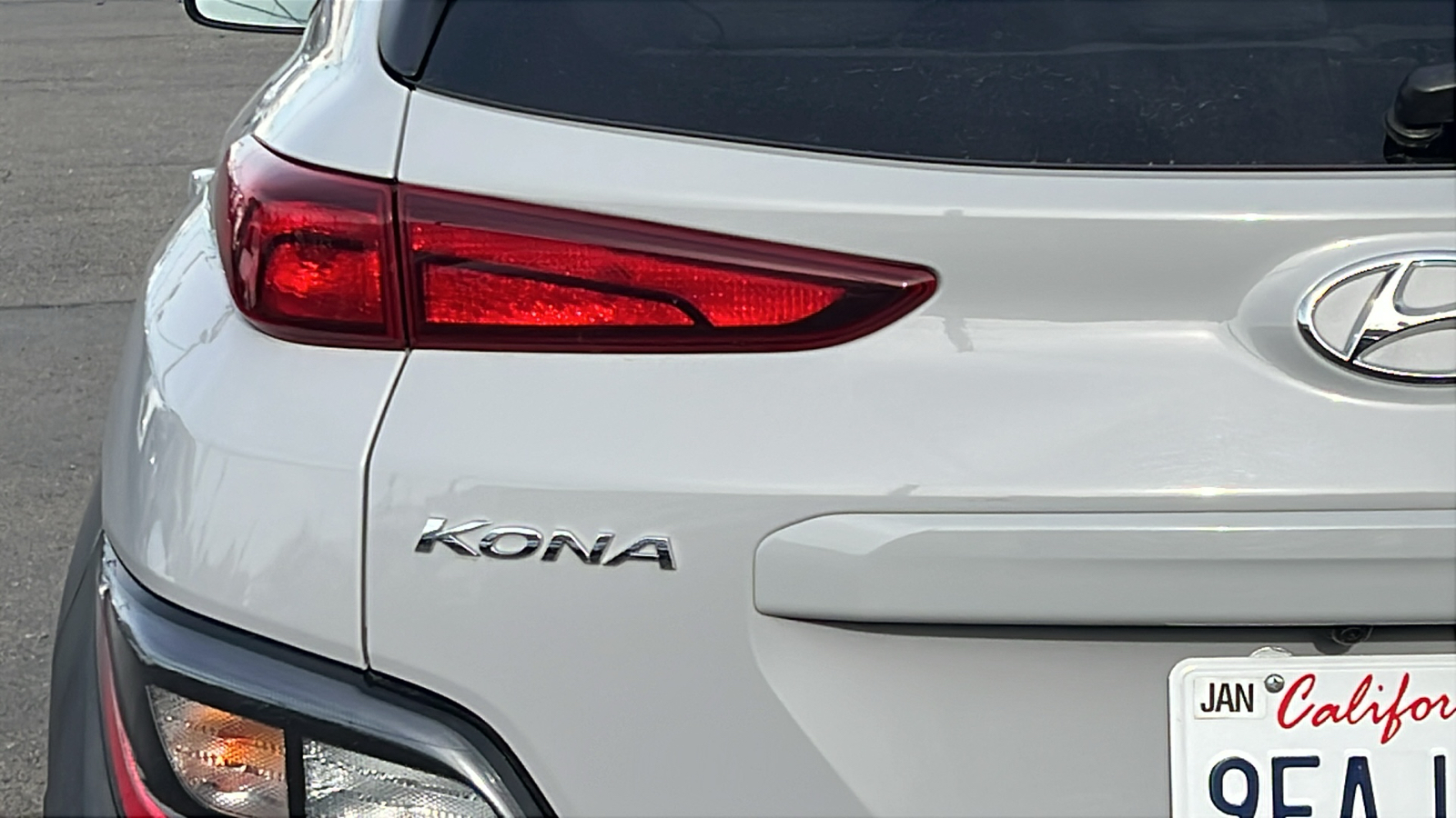 2023 Hyundai Kona SEL 7