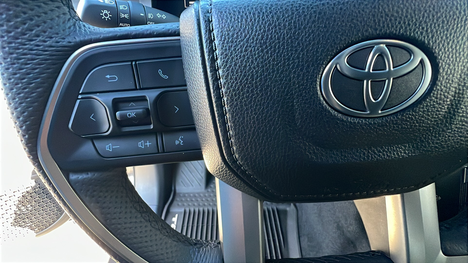 2024 Toyota Tacoma SR5 Double Cab 5 Bed AT 28