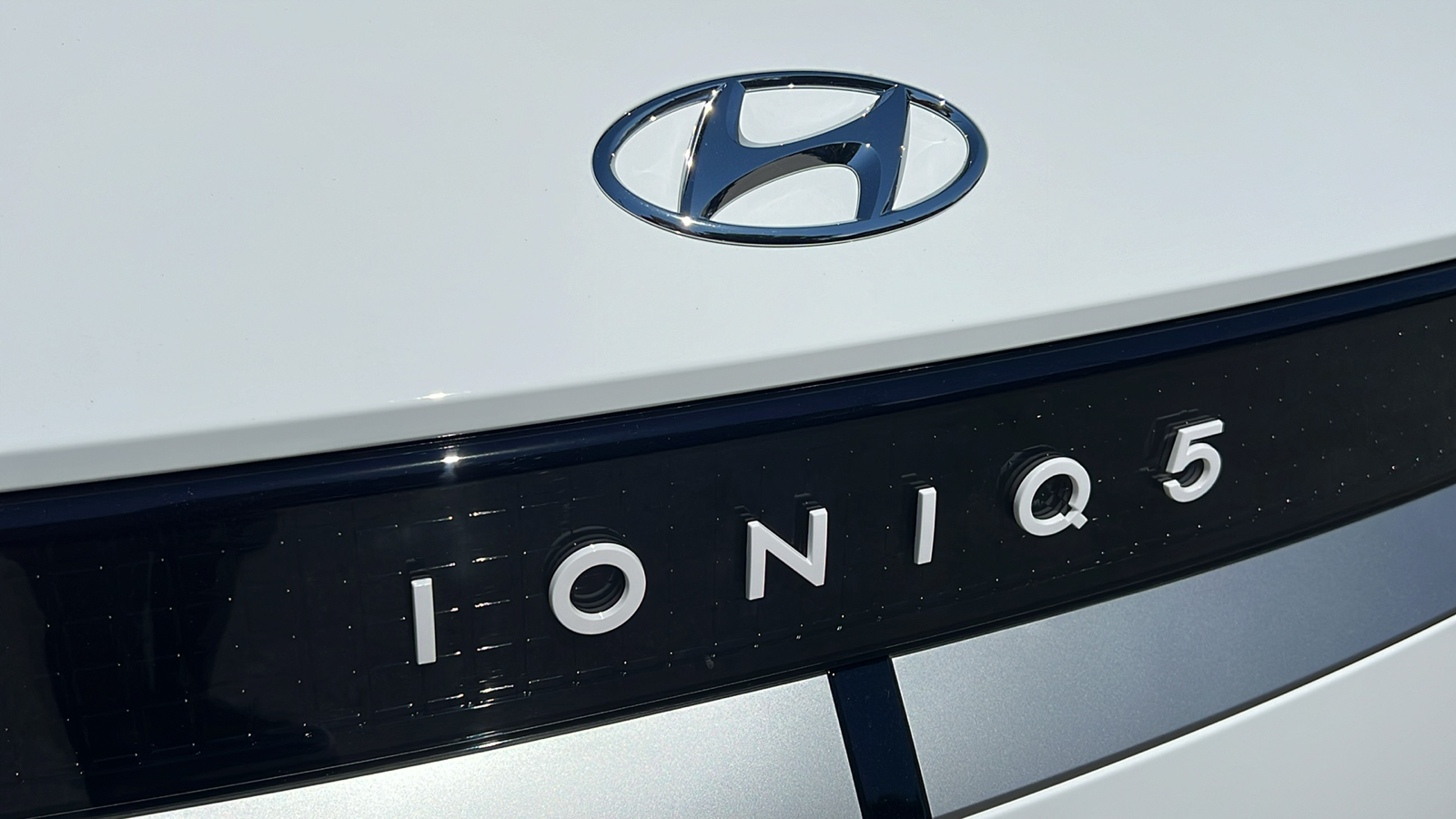 2024 Hyundai IONIQ 5 SEL 7