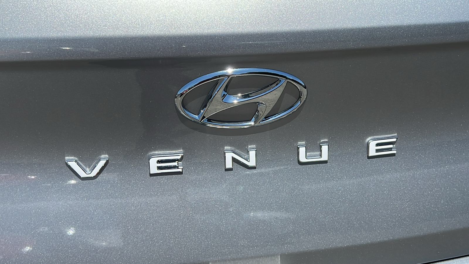 2024 Hyundai VENUE  7