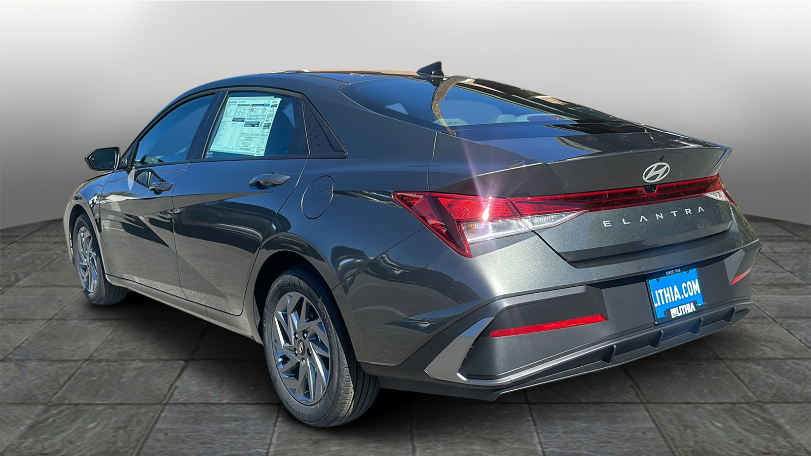 2024 Hyundai Elantra SEL 4