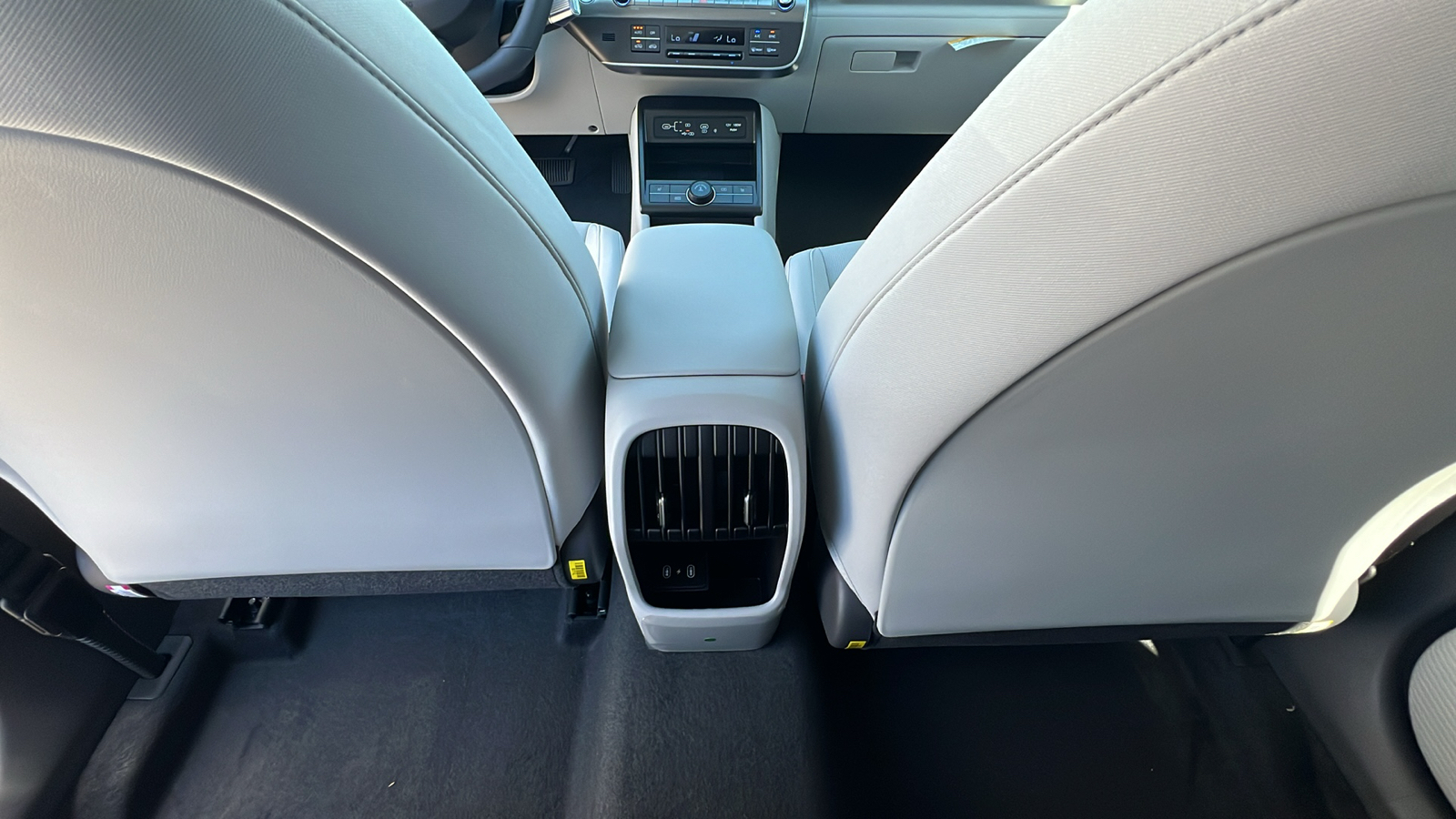 2025 Hyundai Kona SEL Convenience 23