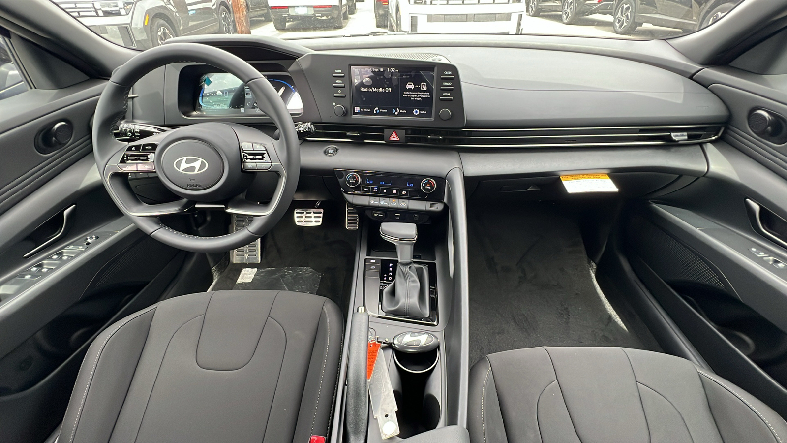 2025 Hyundai Elantra SEL Convenience 10