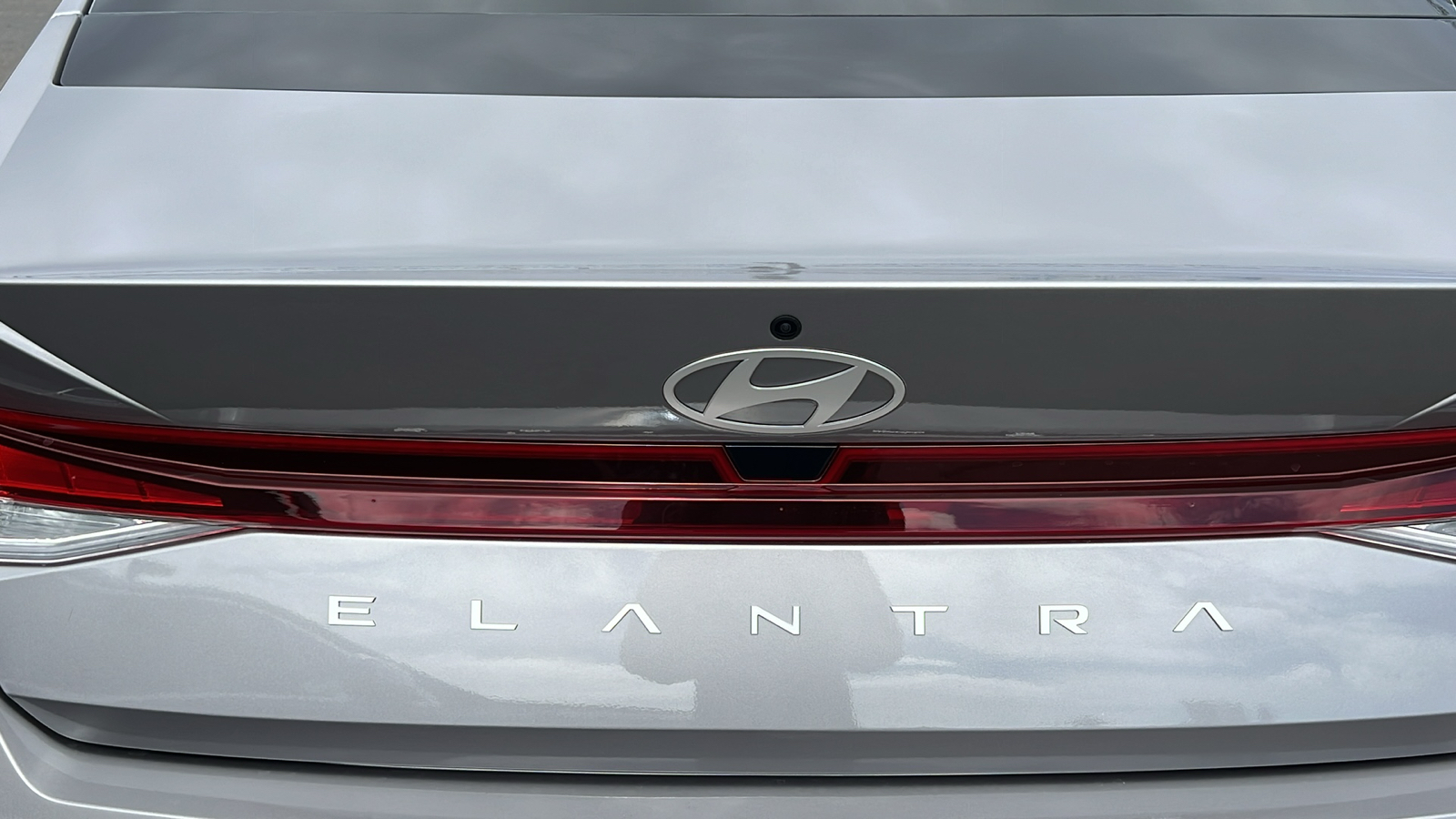 2025 Hyundai Elantra SE 7