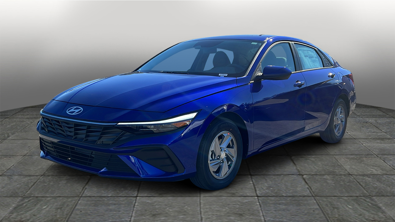 2025 Hyundai Elantra SE 1