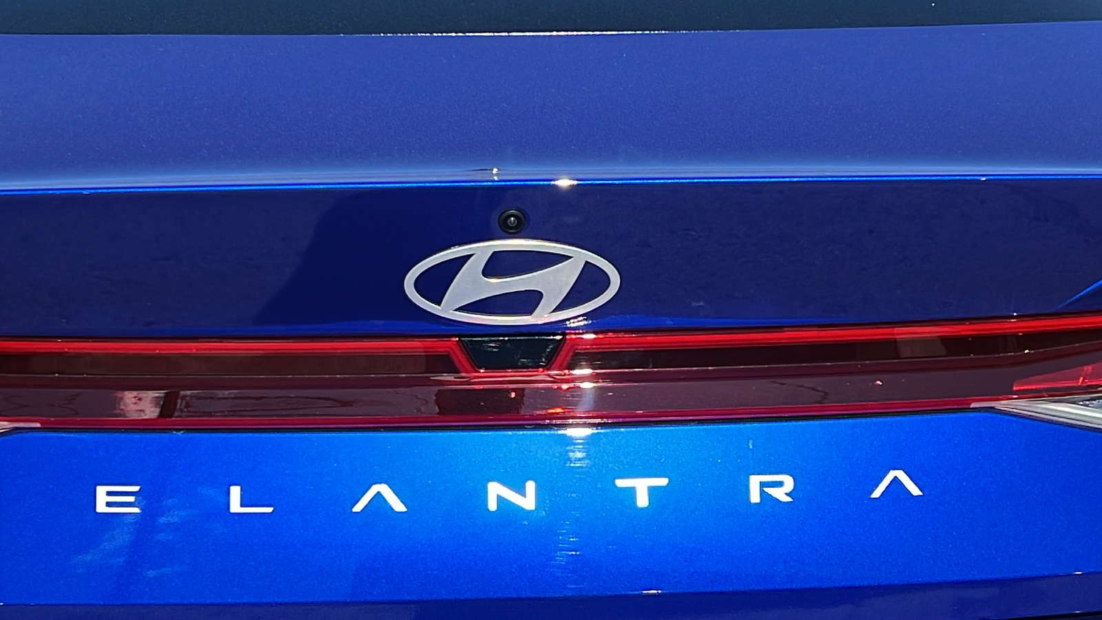 2025 Hyundai Elantra SE 7