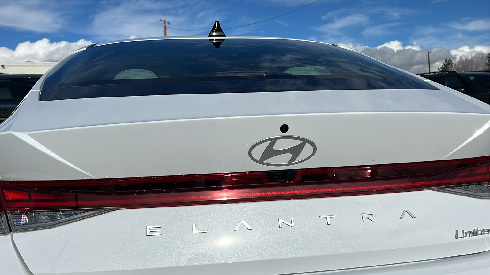 2025 Hyundai Elantra Limited 7