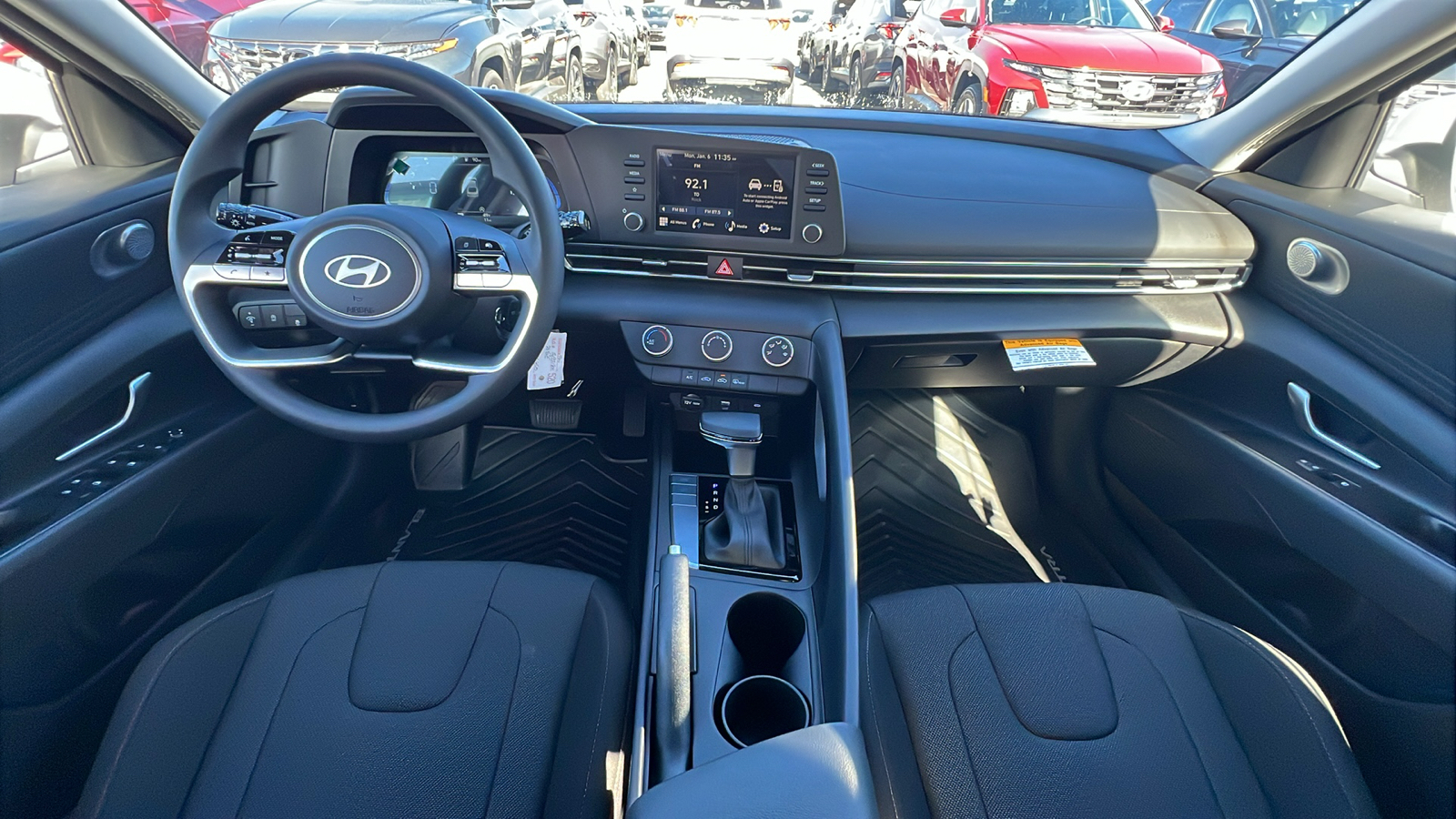 2025 Hyundai Elantra SE 10