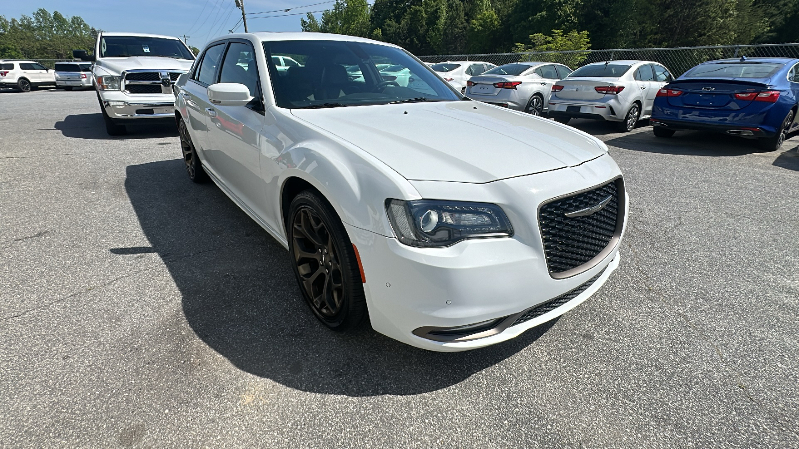 2019 Chrysler 300 S 4