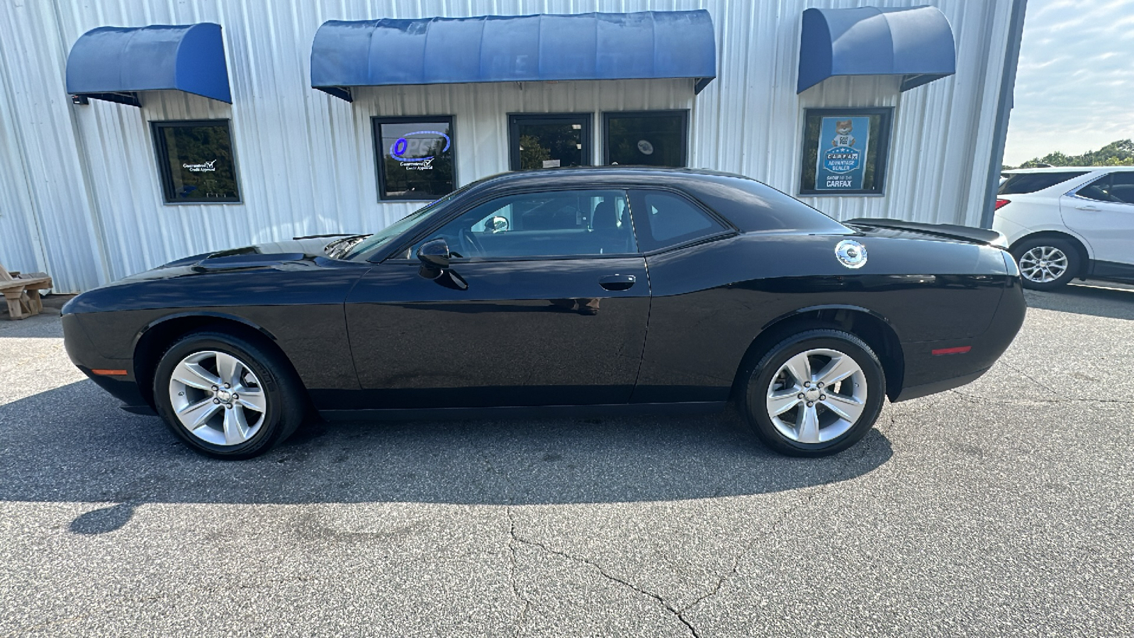 2023 Dodge Challenger SXT 1