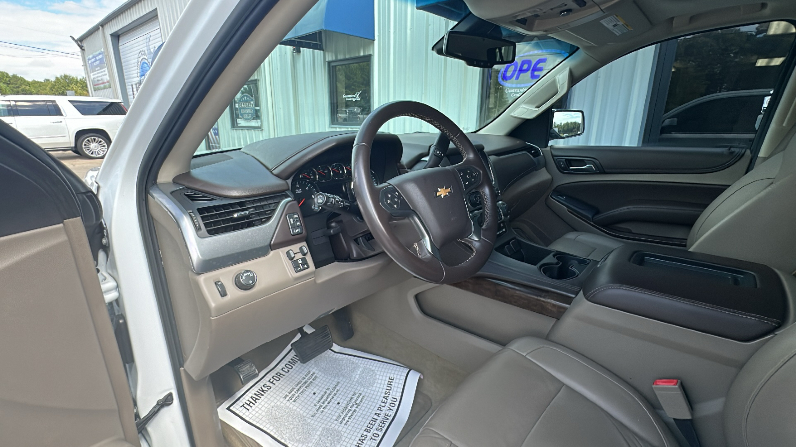 2016 Chevrolet Tahoe LT 9