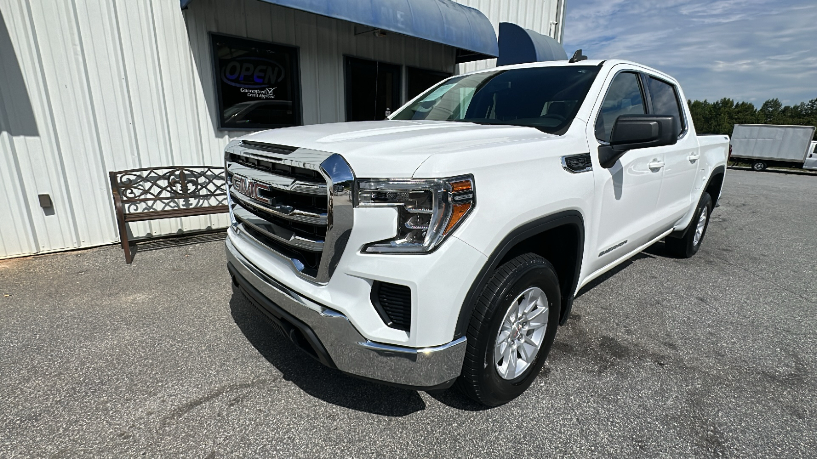 2019 GMC Sierra 1500 SLE 2