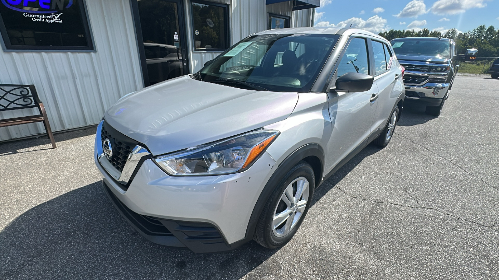 2020 Nissan Kicks S 2