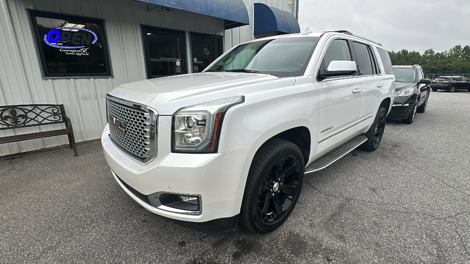 2016 GMC Yukon Denali 2