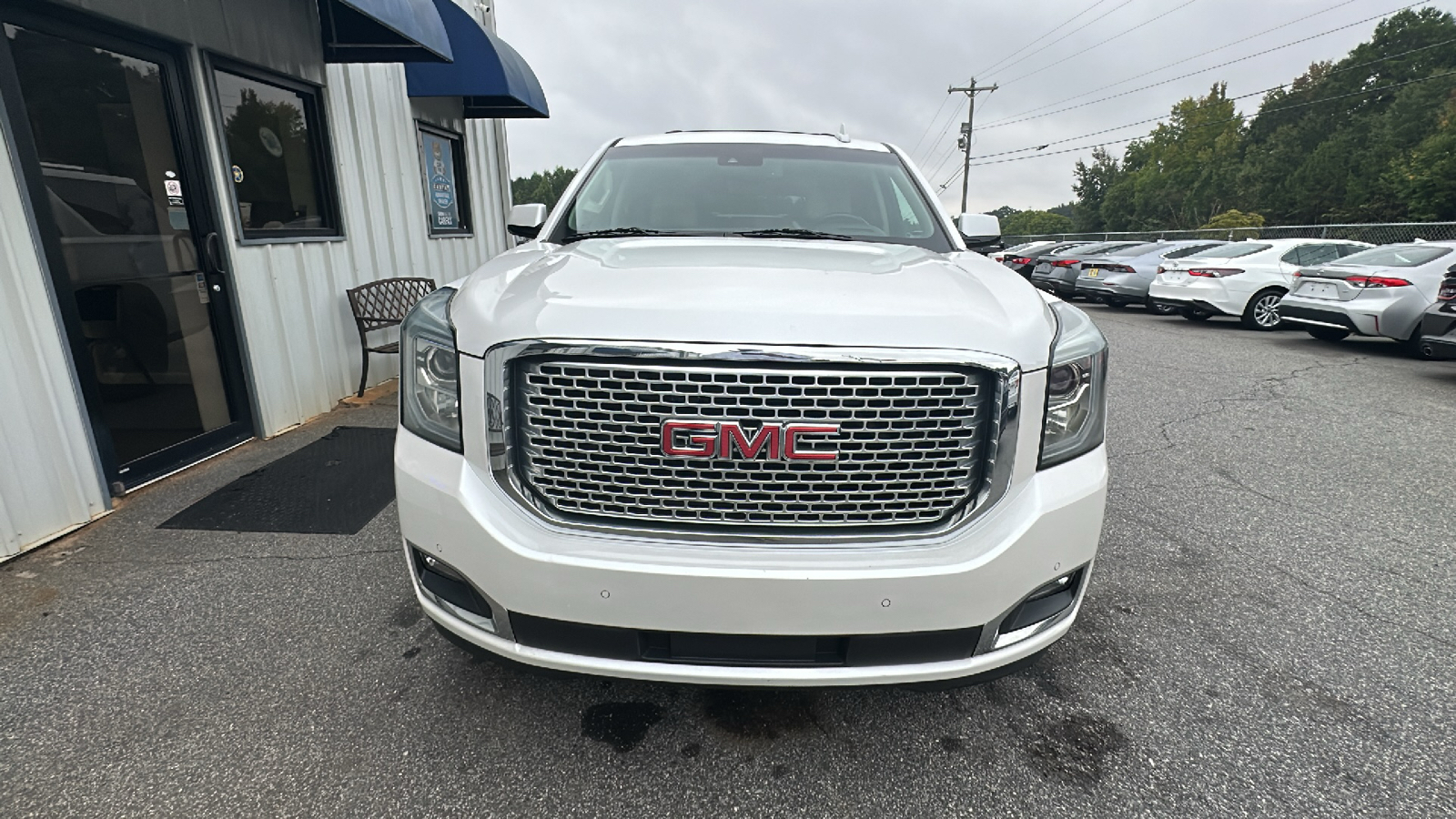 2016 GMC Yukon Denali 3