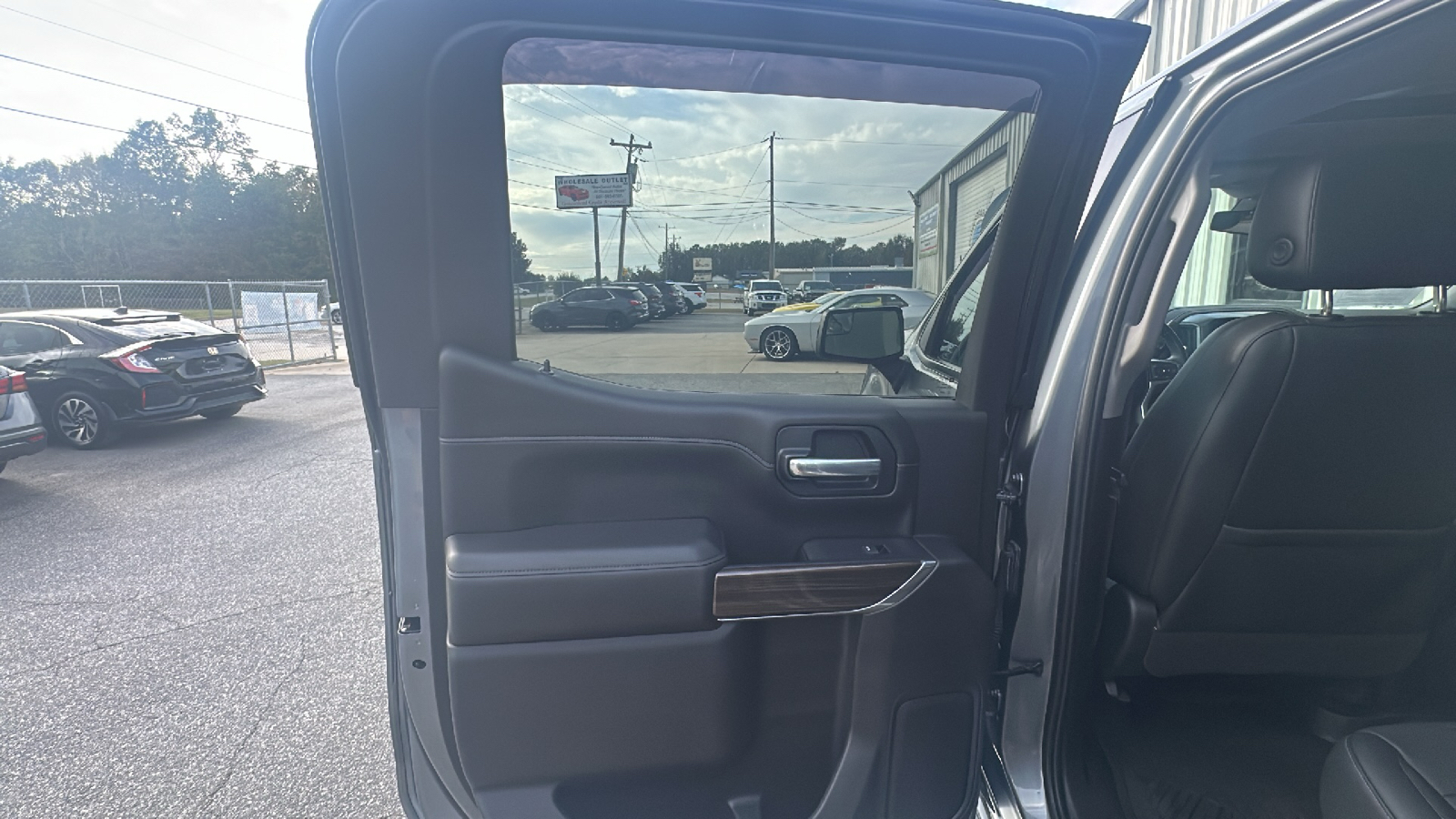 2021 Chevrolet Silverado 1500 RST 13