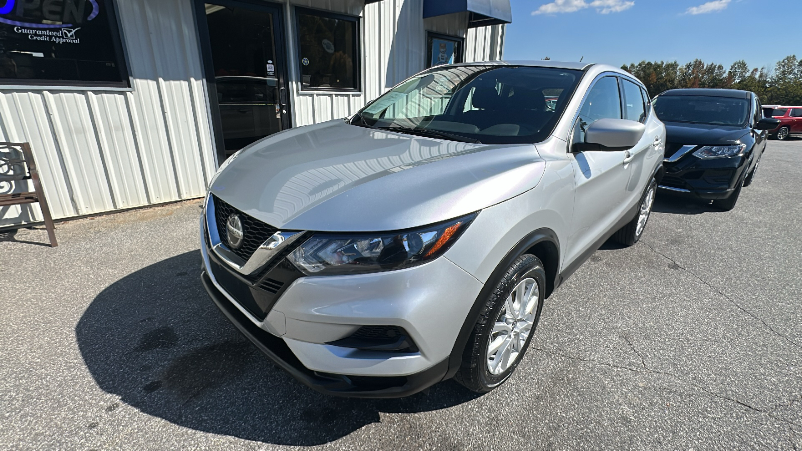 2021 Nissan Rogue Sport S 2