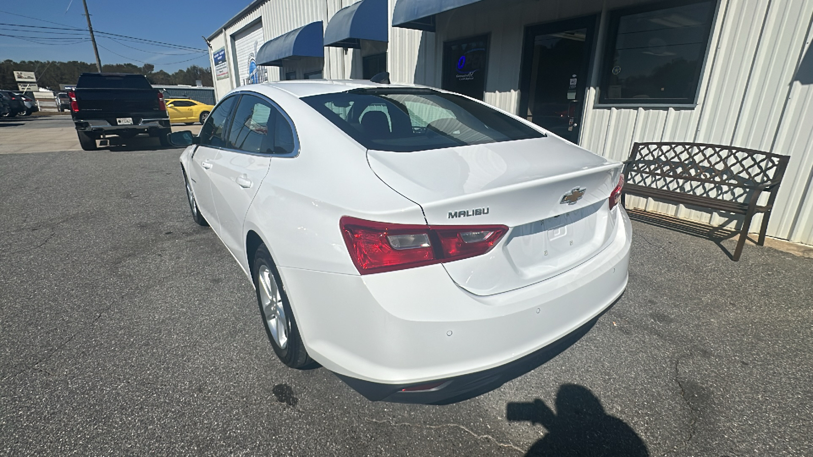 2023 Chevrolet Malibu LS 7