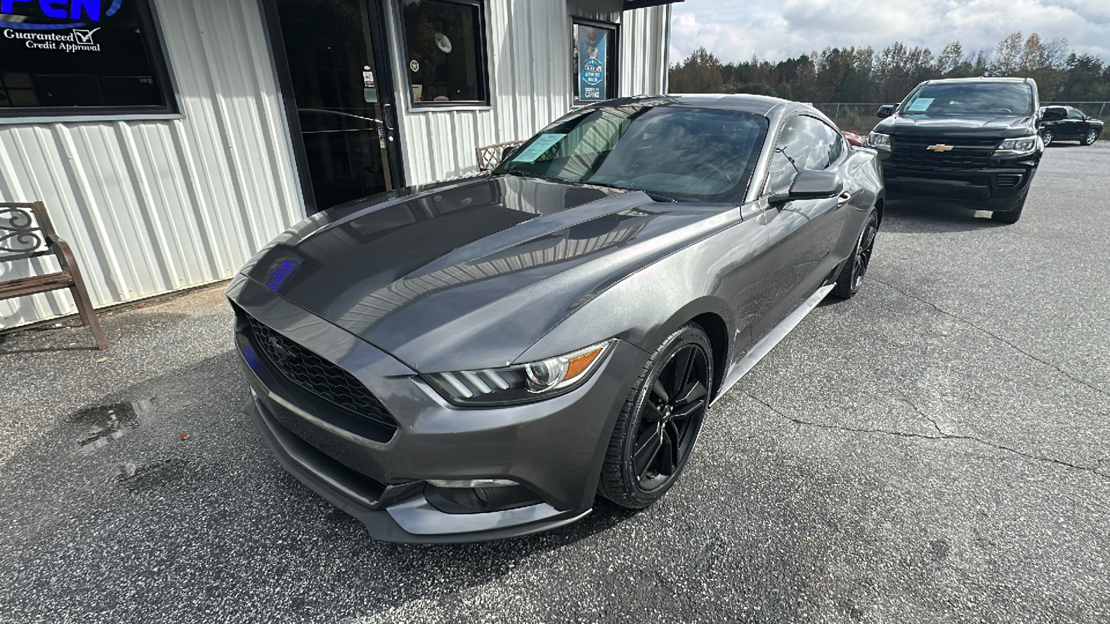 2017 Ford Mustang ECO Premium 2