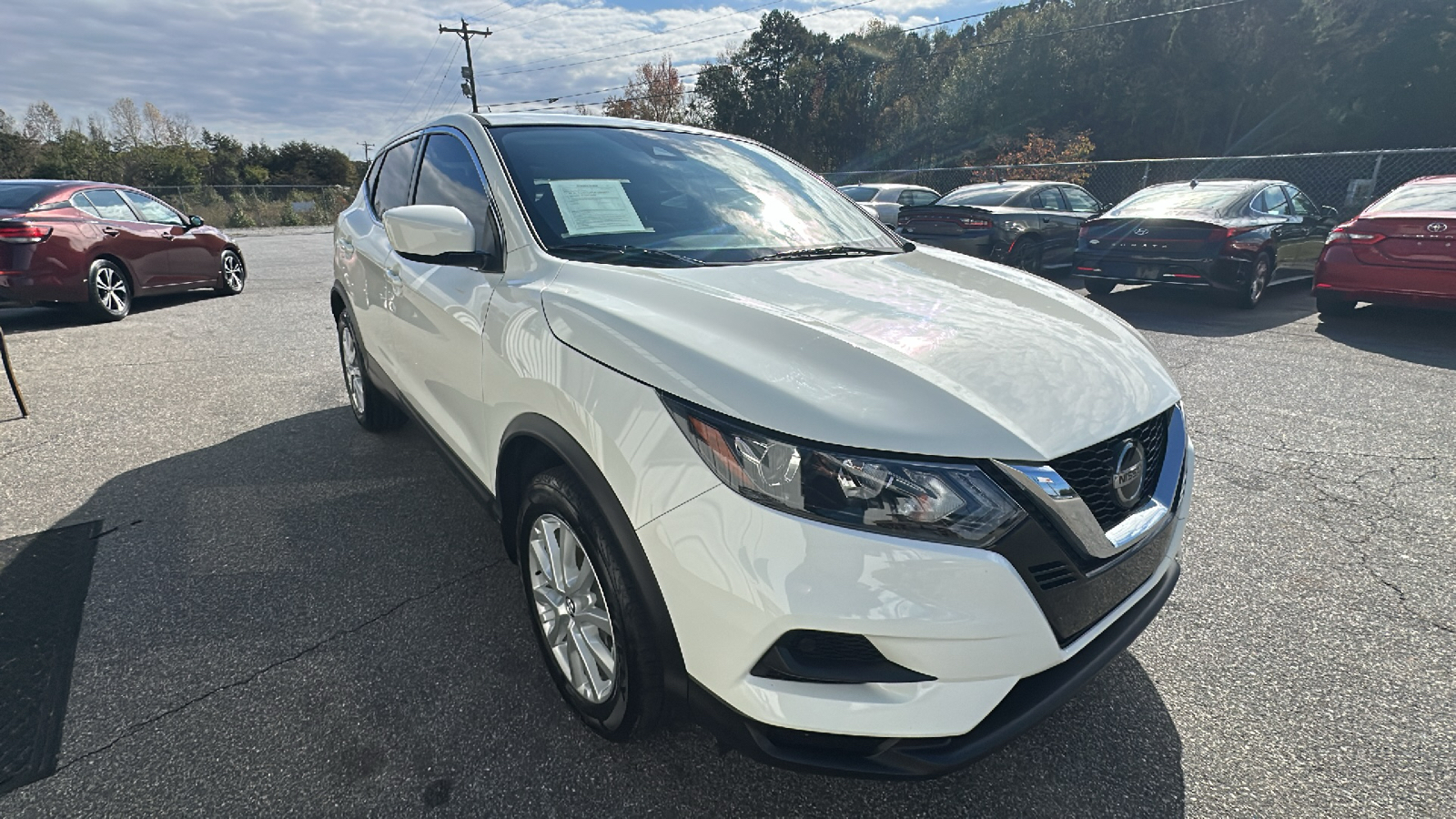 2020 Nissan Rogue Sport S 4