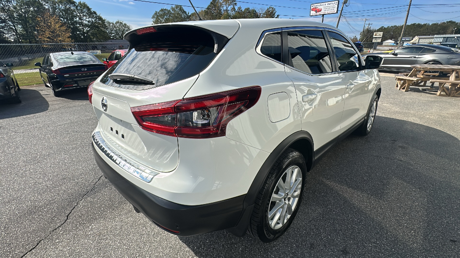 2020 Nissan Rogue Sport S 5