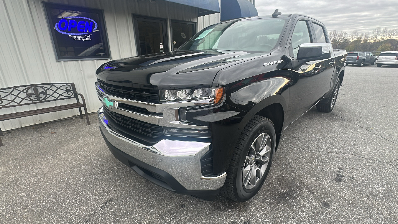 2020 Chevrolet Silverado 1500 LT 2