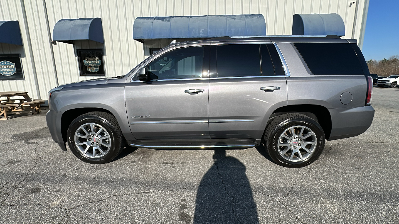 2018 GMC Yukon Denali 1