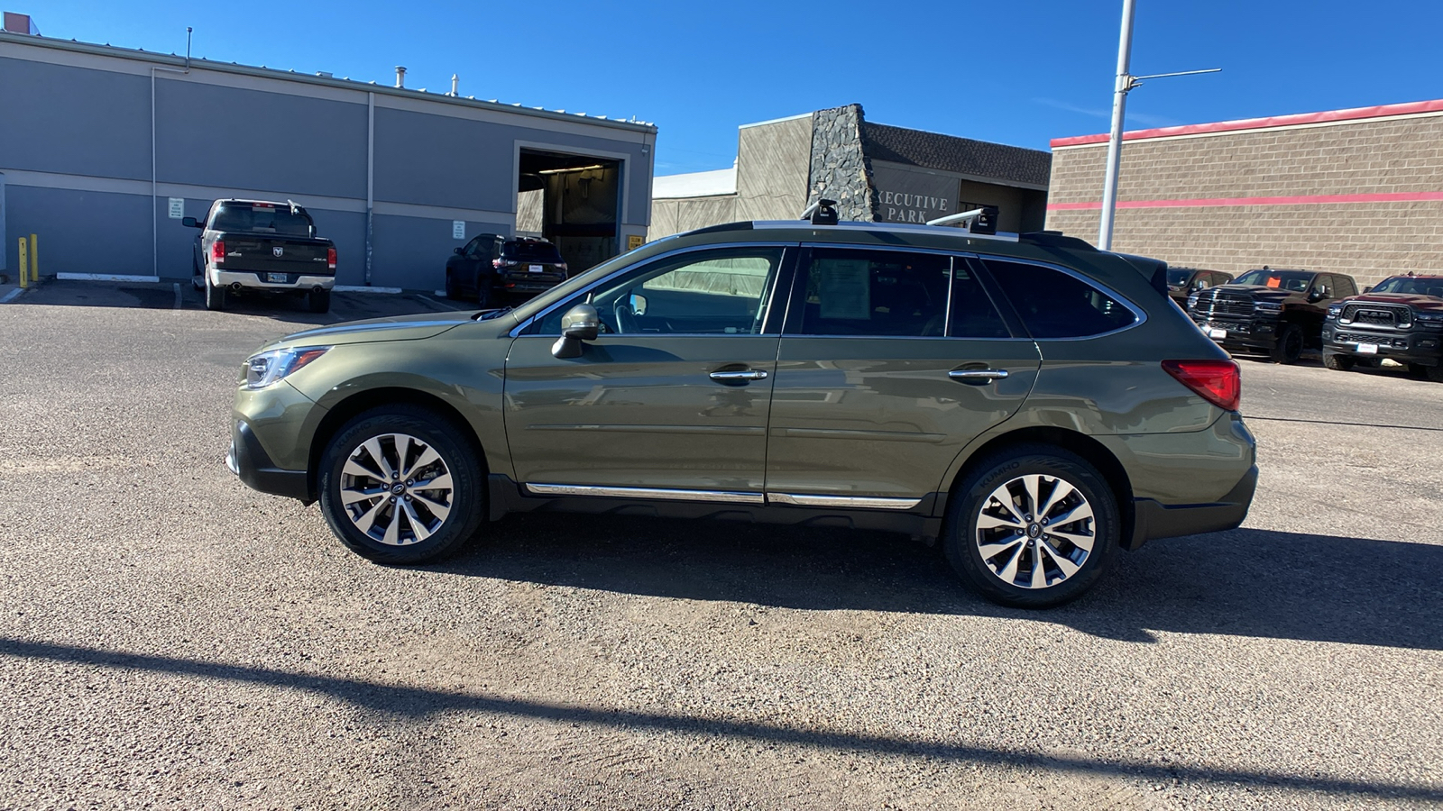 2018 Subaru Outback 2.5i Touring 2