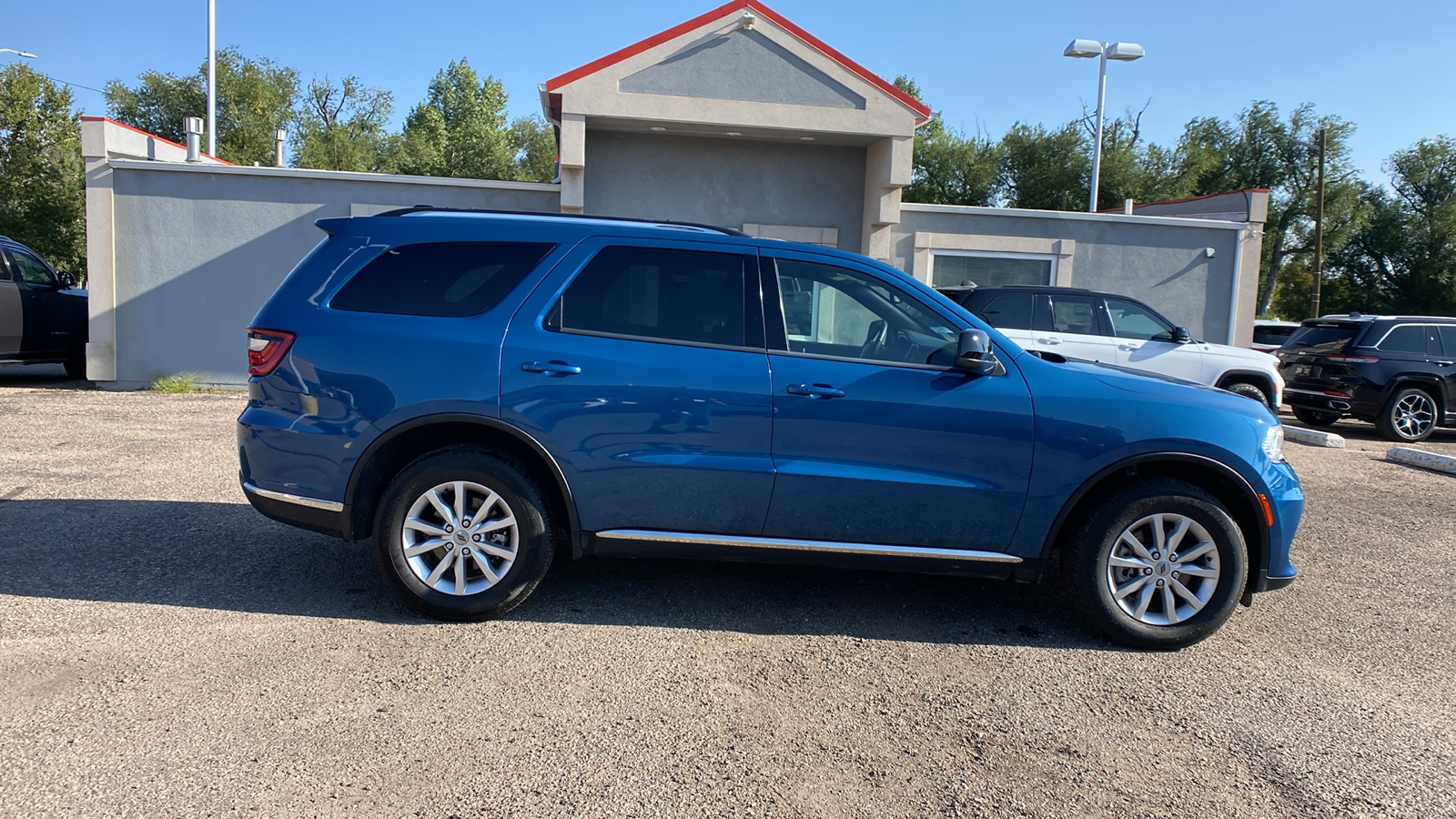 2023 Dodge Durango SXT AWD 7