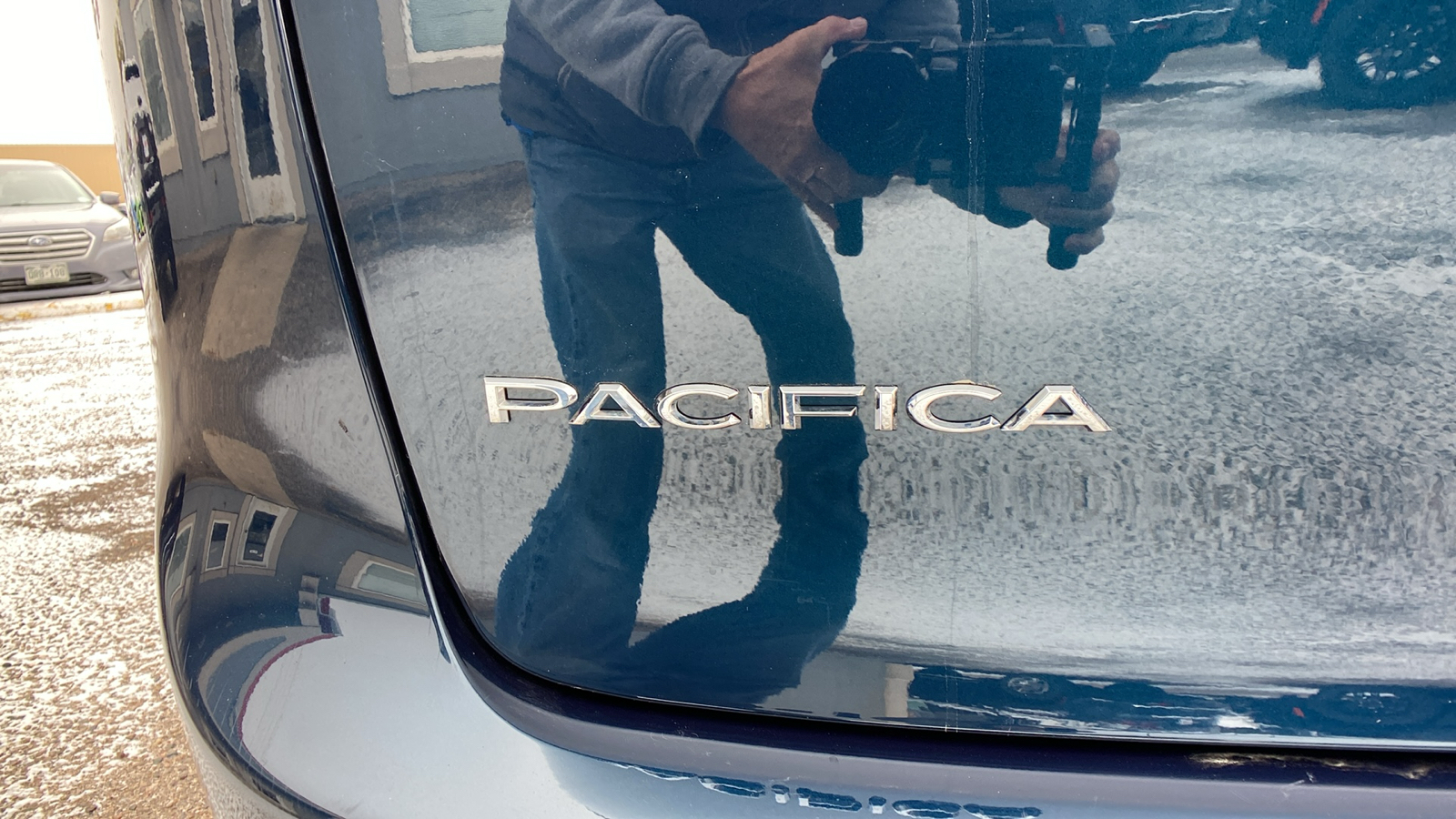 2023 Chrysler Pacifica Limited AWD 33